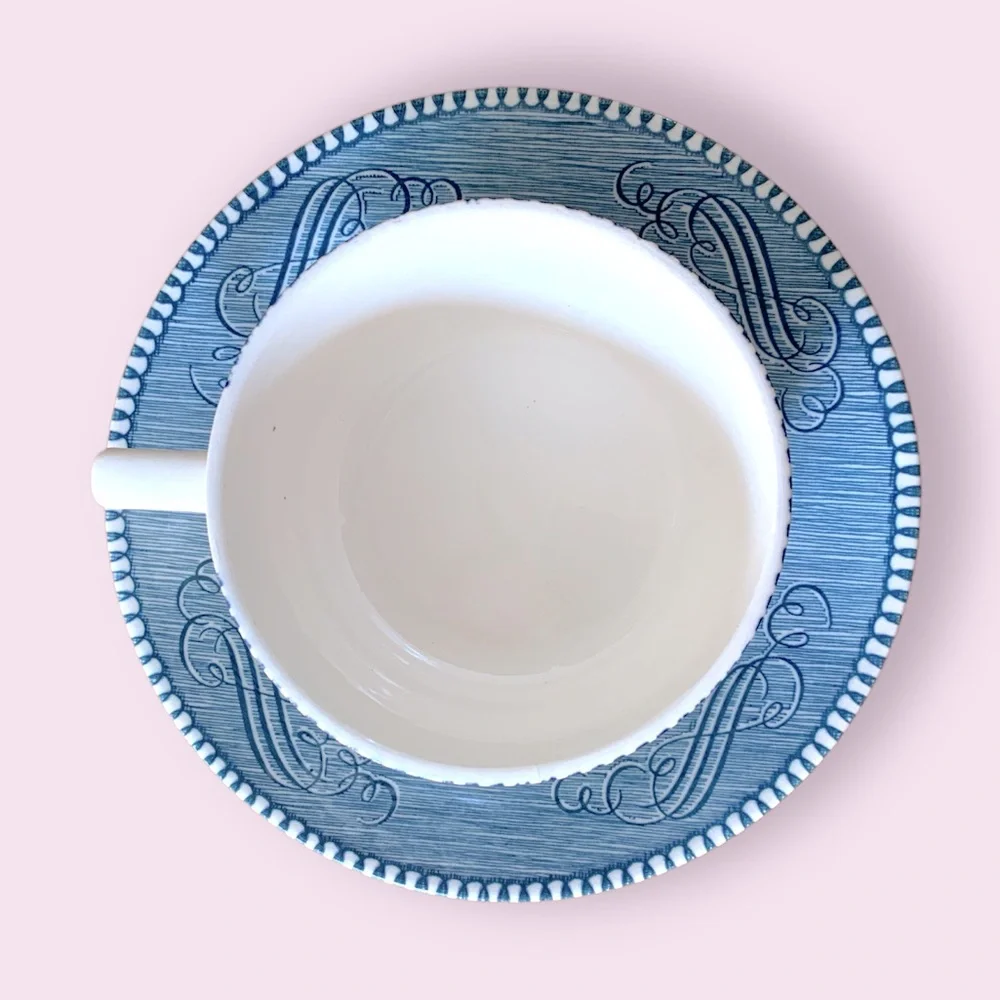1 Tea cup and saucer